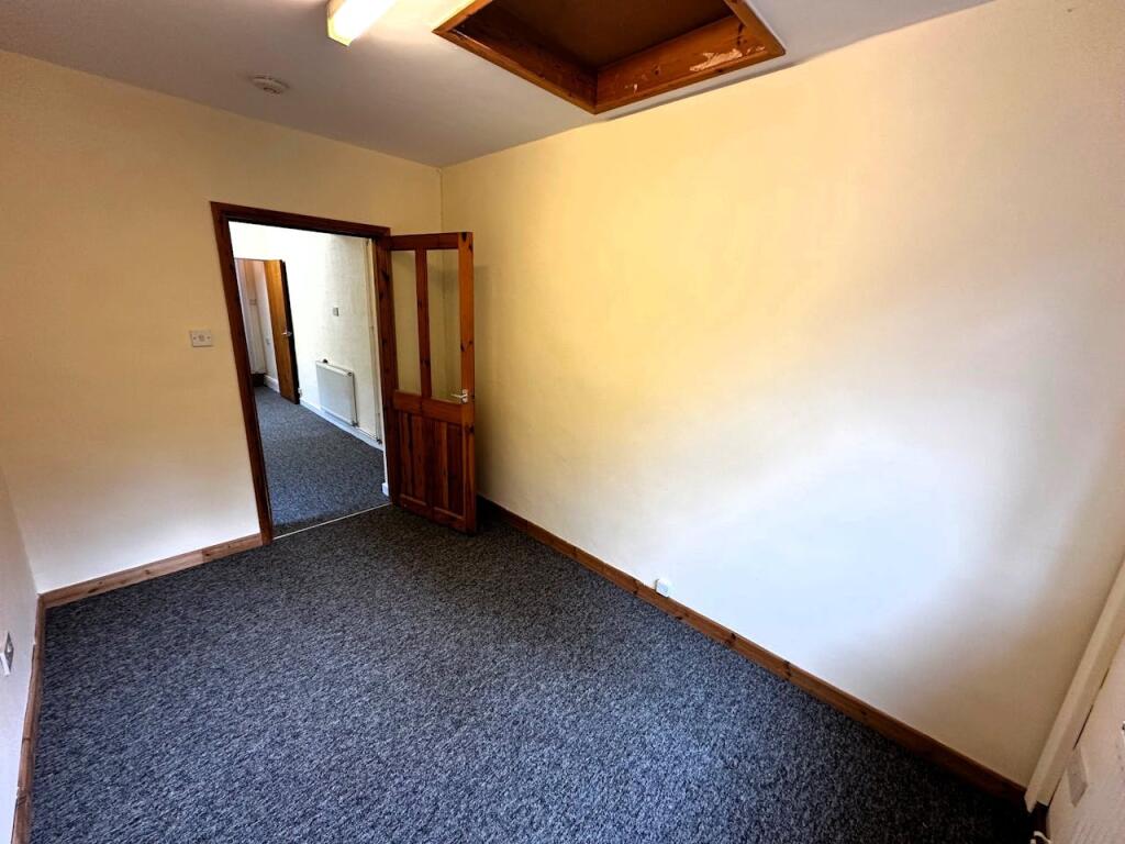 Additional property image - 70 Priory Road, Kenilworth, CV8 1LQ