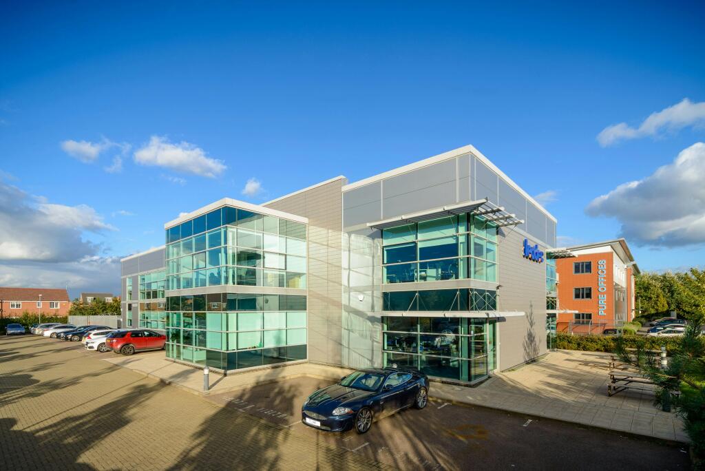 Leadec Warwick157resized.jpg