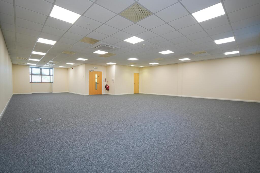 7 Olympus Court 17.jpg