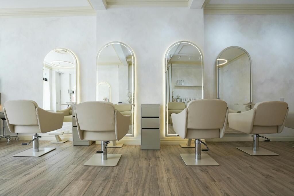 Hairdressers Regent Street 5.jpg