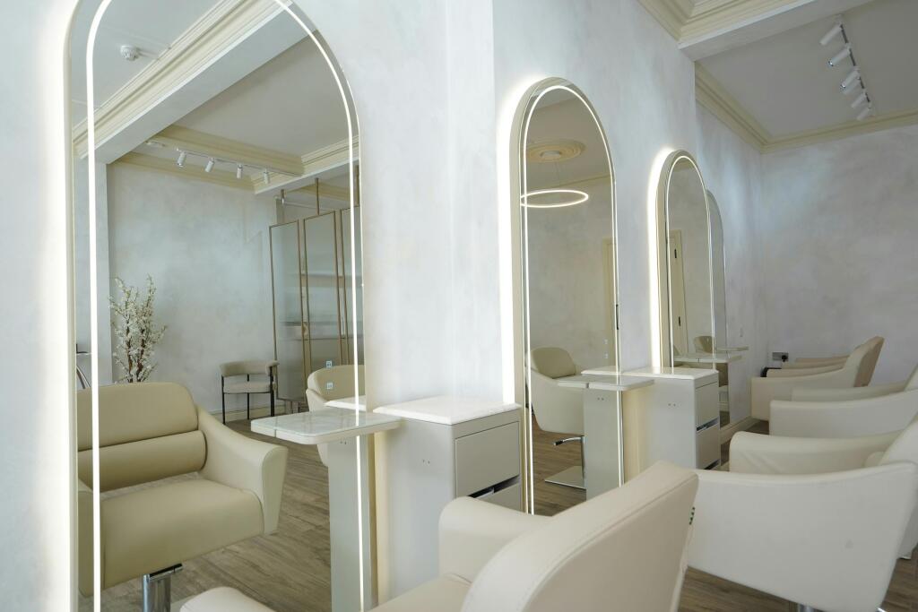 Hairdressers Regent Street 8.jpg