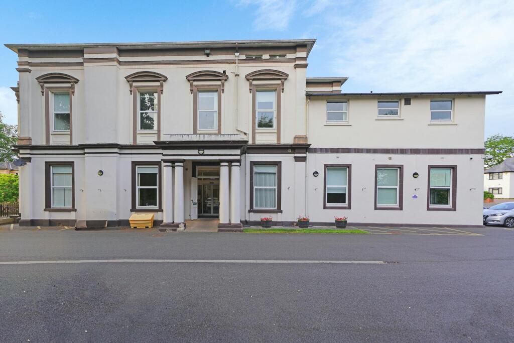 Main image of property: Castel Froma Care Home, 93 Lillington Road, Leamington Spa, CV32 6LL