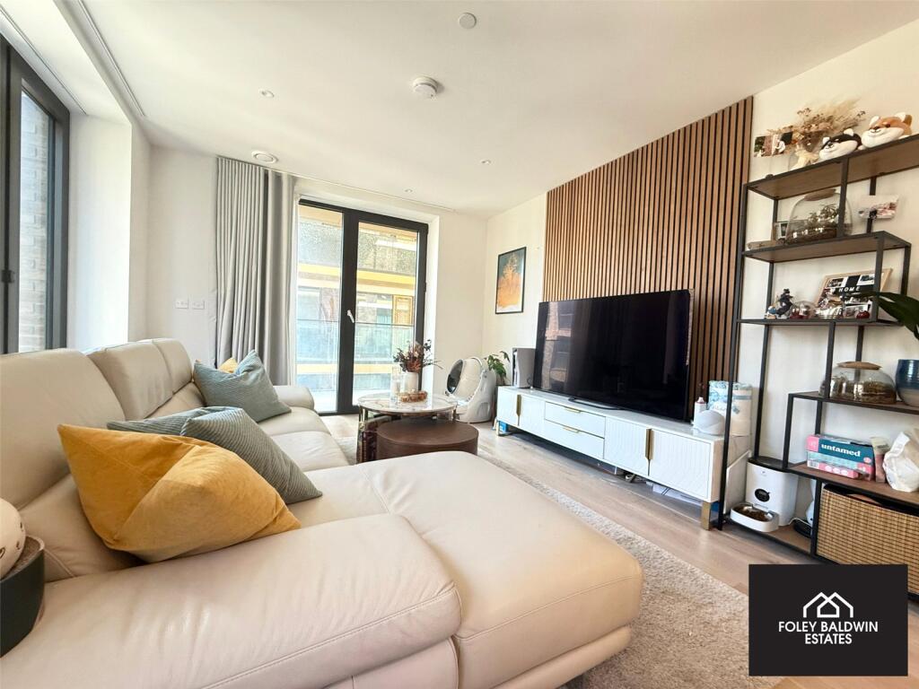 Main image of property: John Cabot House, 4 Clipper Street, E16