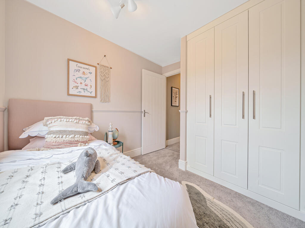 Additional property image - Glasshouse Lane,
Kenilworth,
Warwickshire
CV82AJ