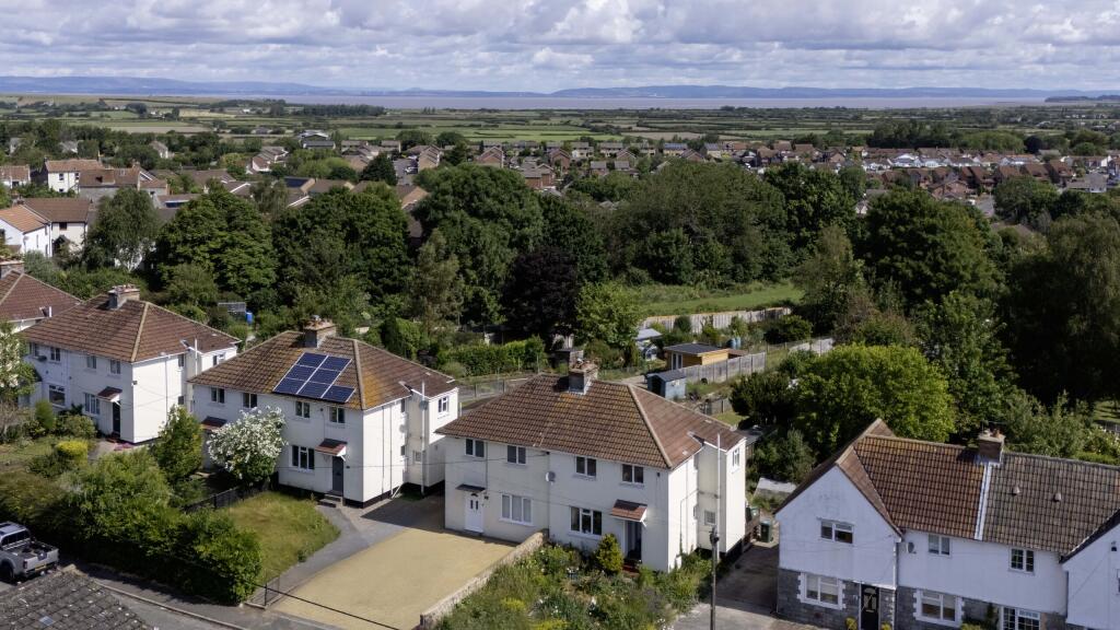 Main image of property: Lower Kewstoke Road, Worle, BS22 9JX