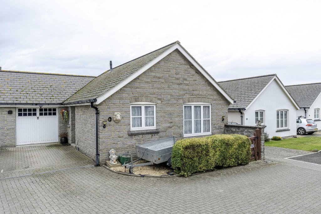 Main image of property: Myrtle Tree Crescent, Sand Bay, Weston-super-Mare