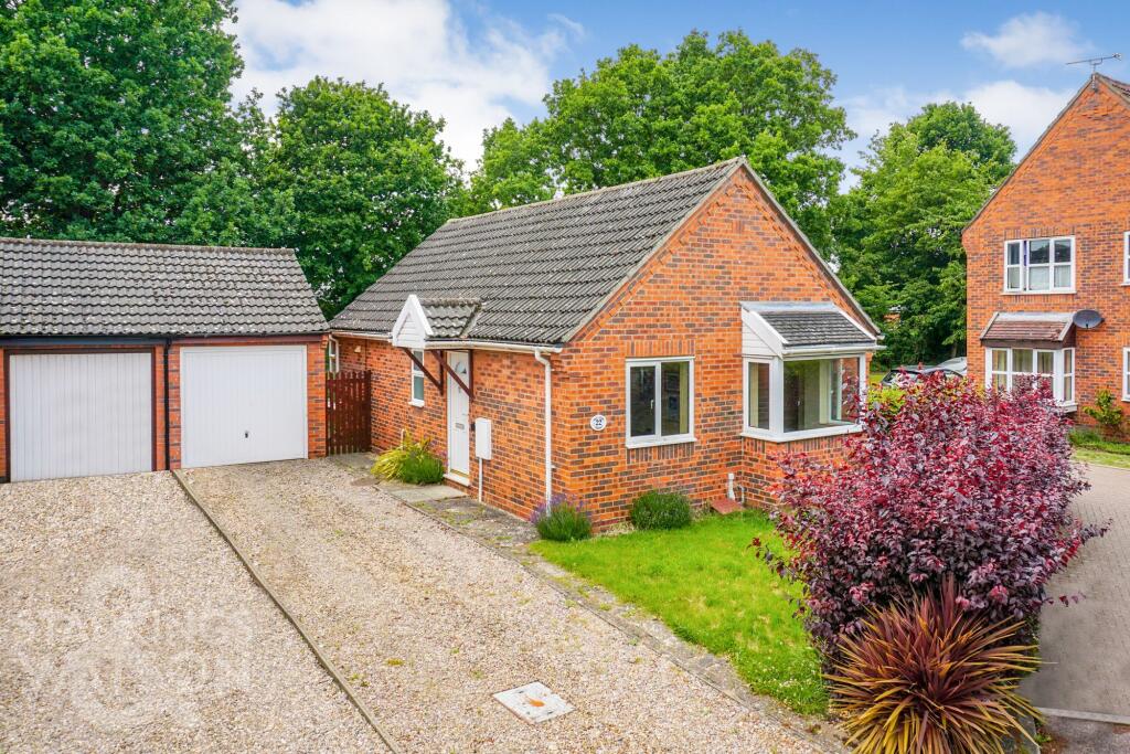 Main image of property: Water Meadow Close, Loddon, Norwich