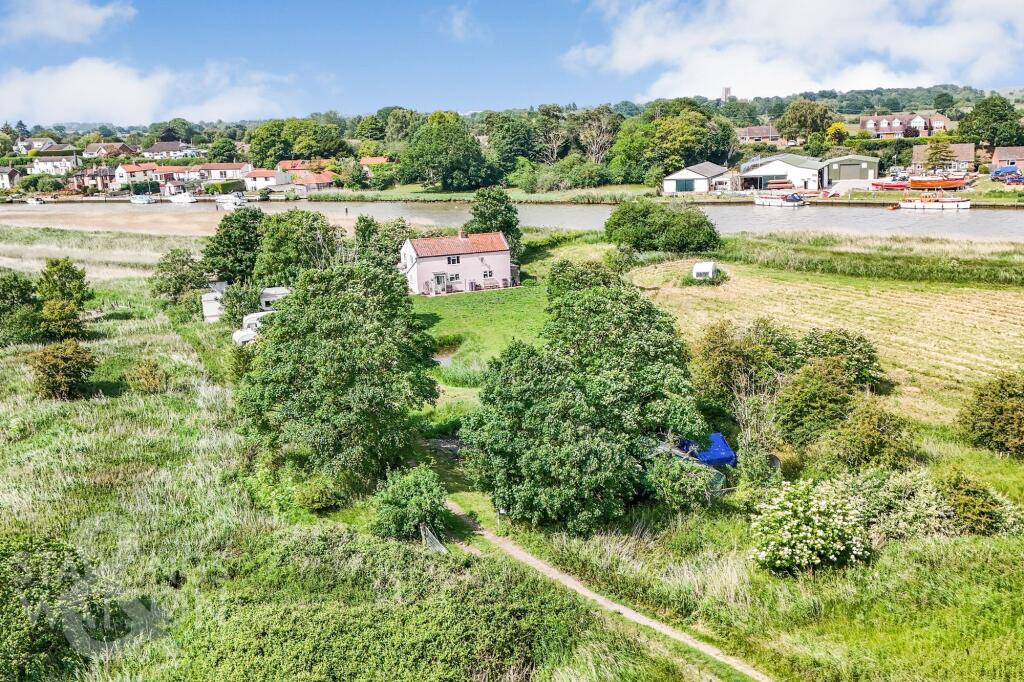 Main image of property: Low Road, Norton Subcourse, Norwich