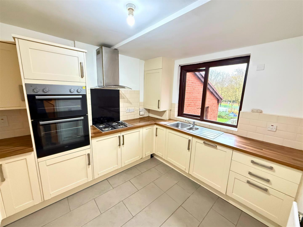 Main image of property: Loxford Court, Hulme