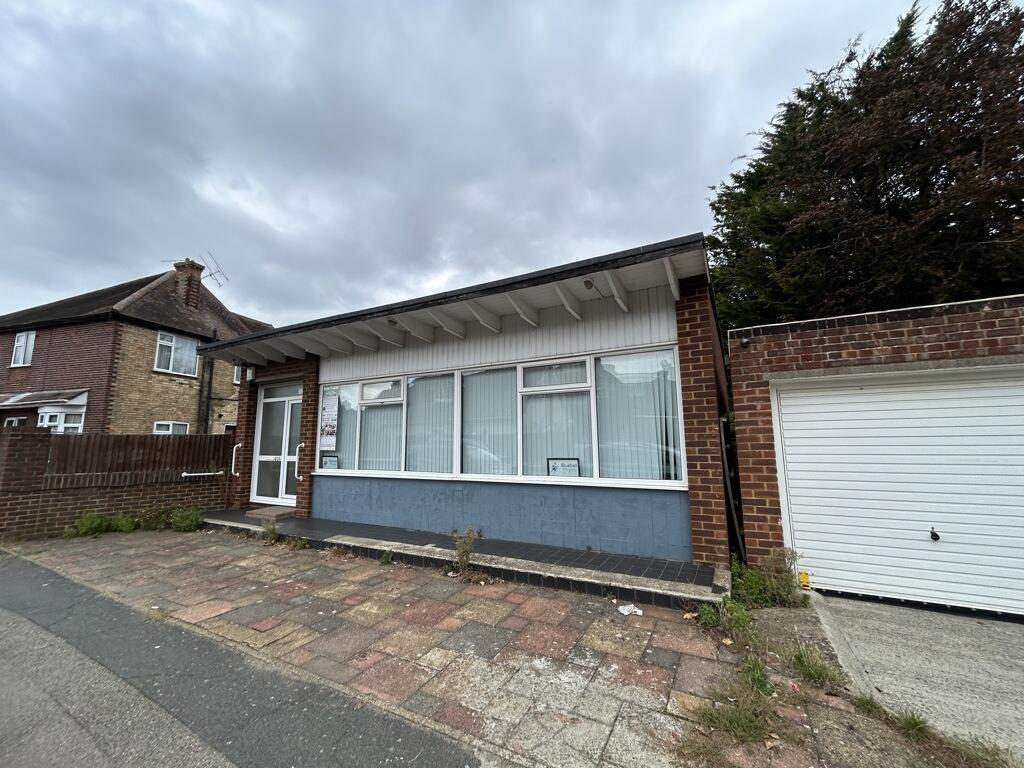 Main image of property: 62a Twydall Lane, Gillingham, Kent, ME8 6JF