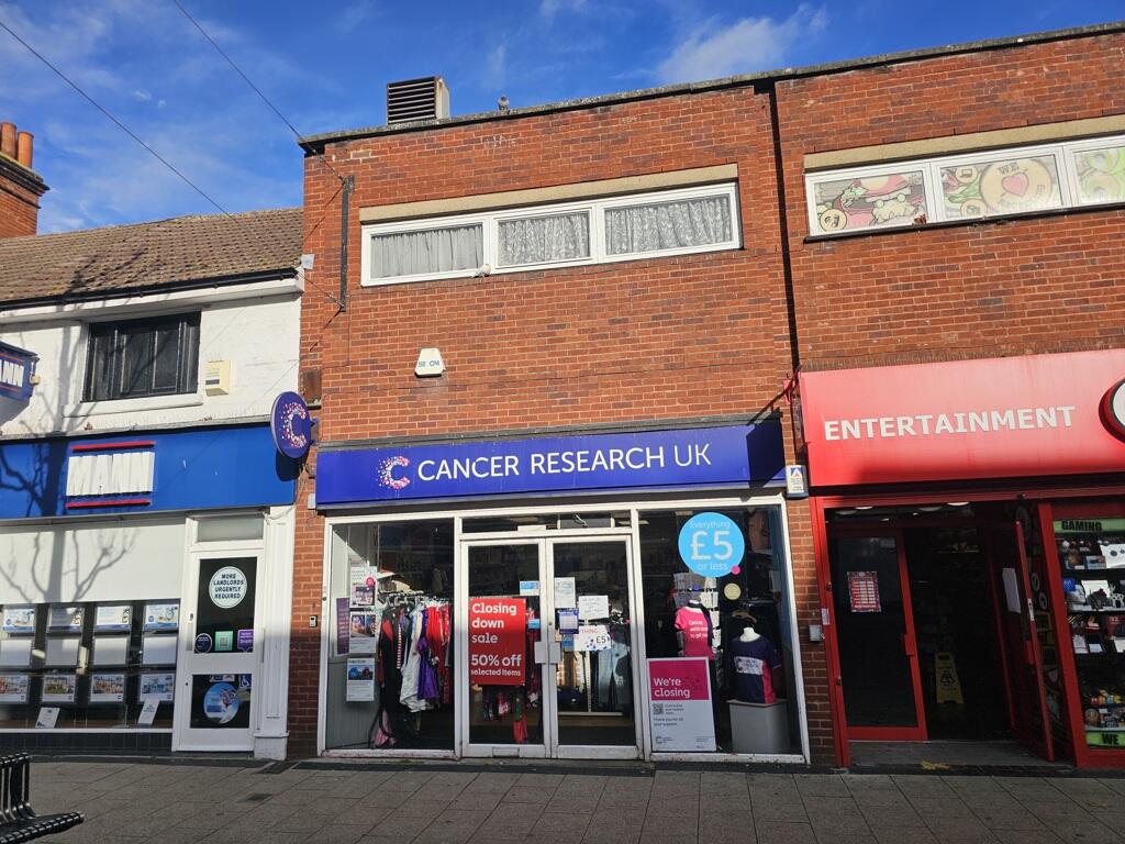 Main image of property: 90 High Street, Gillingham, Kent, ME7 1AX
