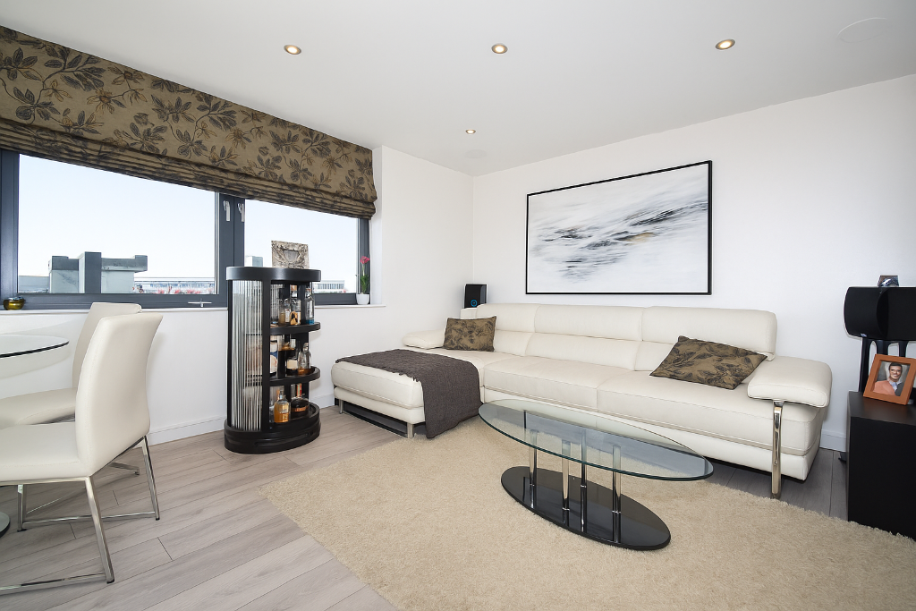 Main image of property: High Street, London, E15