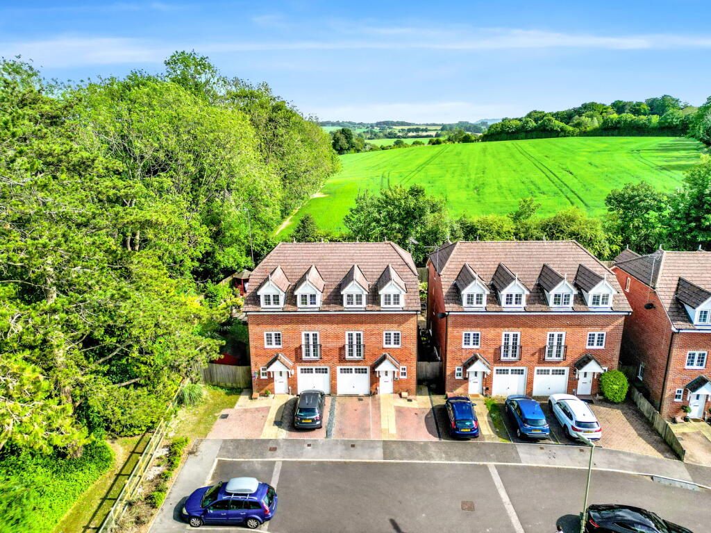 Main image of property: Kings View, Alton, GU34 2LZ