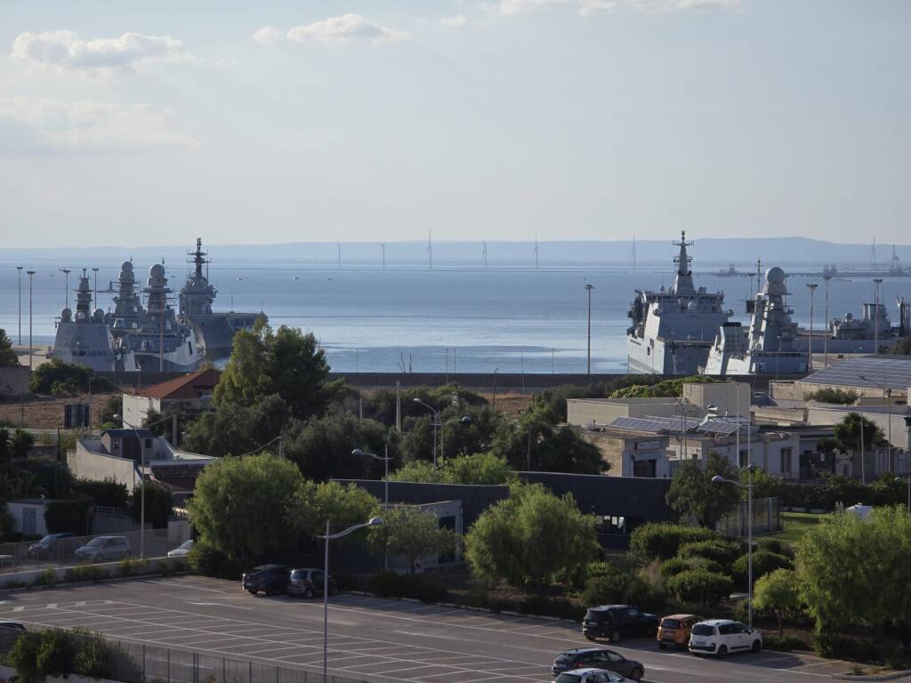 Main image of property: Apulia, Taranto, Taranto