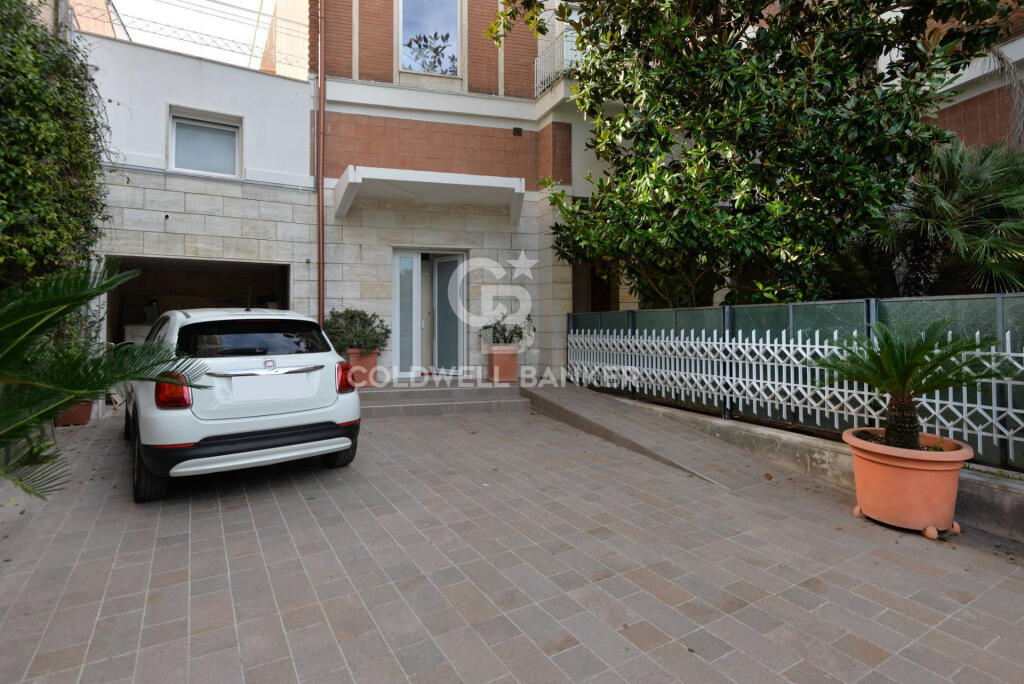 Main image of property: Apulia, Lecce, Lecce