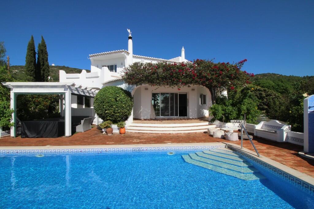 Main image of property: Santa Bárbara de Nexe, Algarve