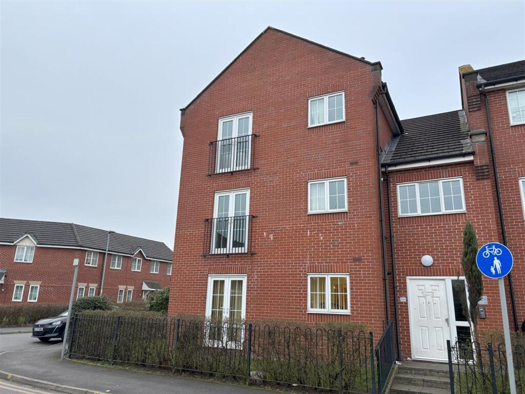 Main image of property: Rawsthorne Avenue, Manchester