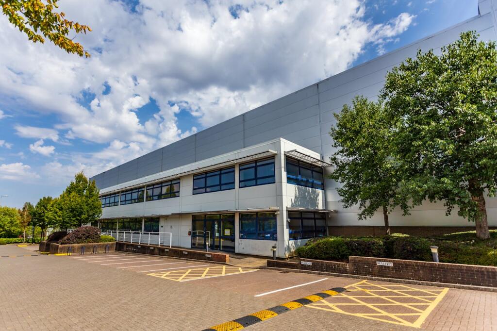 Main image of property: Unit 3-4 Stratus Park, Brudenell Drive, Brinklow, Milton Keynes, MK10 0DE