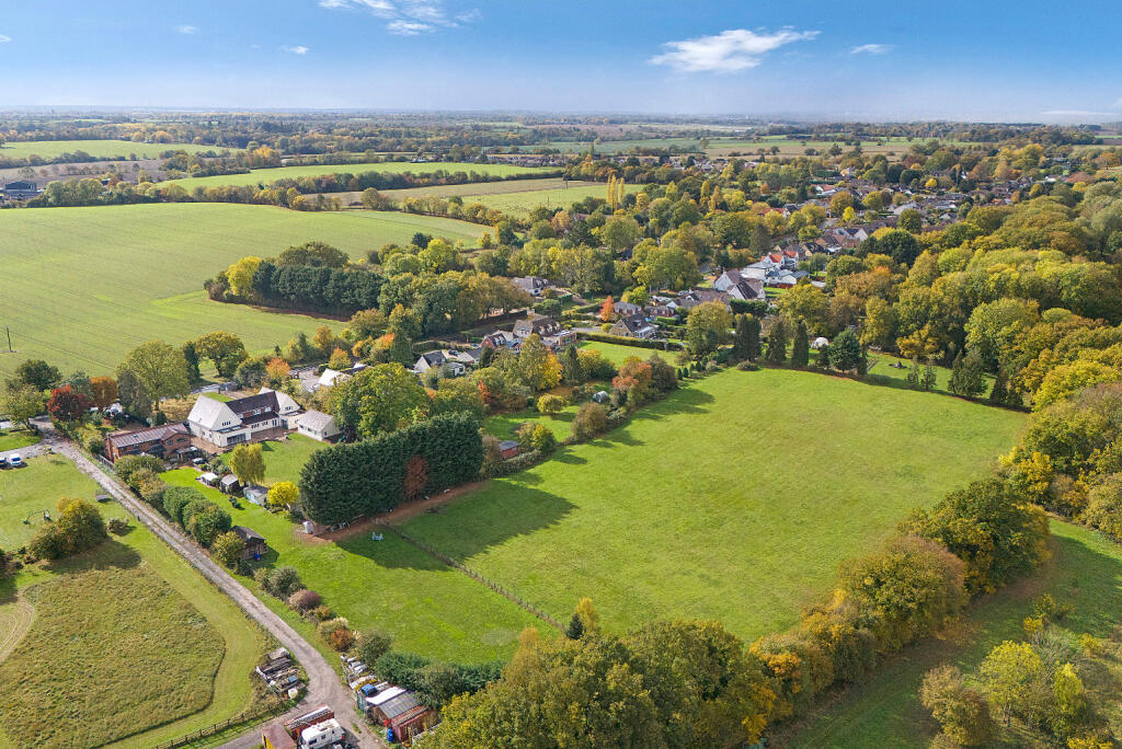 Main image of property: Stonebridge House, Chelmsford Road, Hatfield Heath, Essex, CM22 7BD