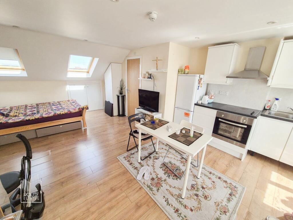 Main image of property: Turnpike Lane, London, N8