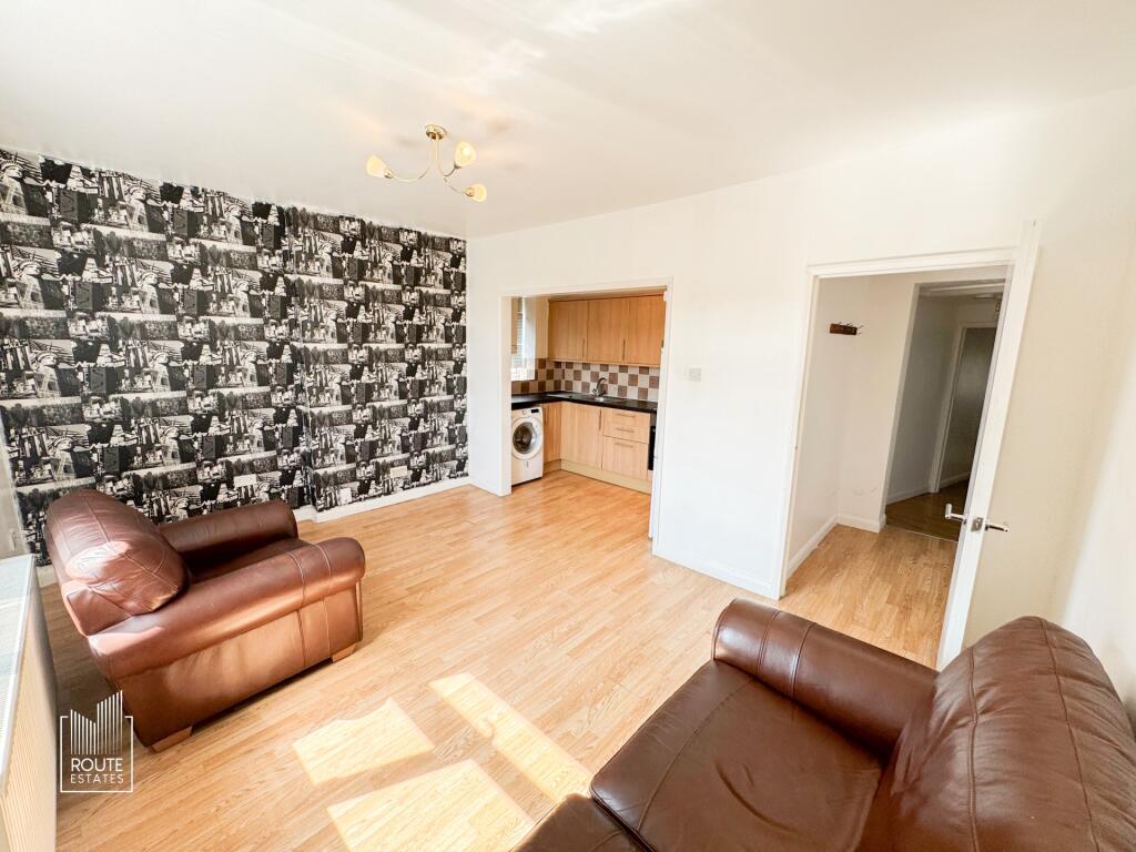 Main image of property: High Street, Cheshunt, EN8