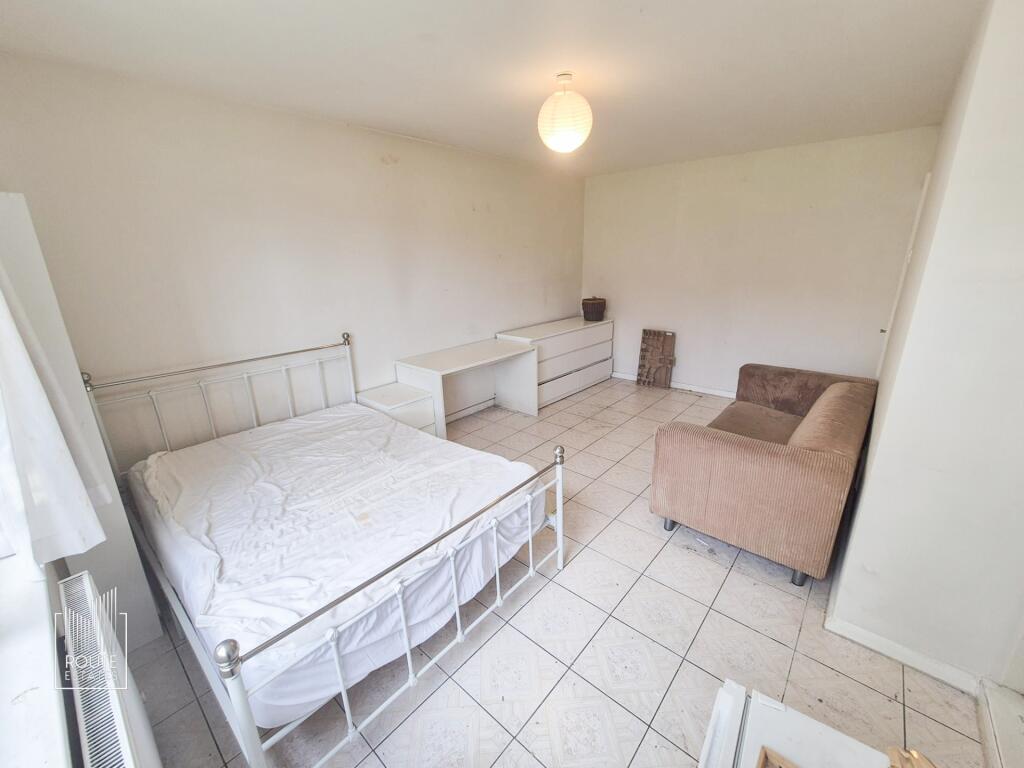 Main image of property: Highbury New Park, Islington, N5