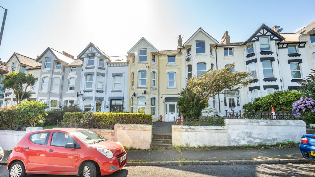 Main image of property: Apt. 2, 19 Royal Avenue West, Onchan, IM3 1HB