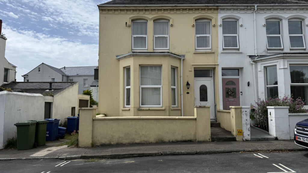 Main image of property: 1 Hanley Villas, Ramsey, IM8 3DH