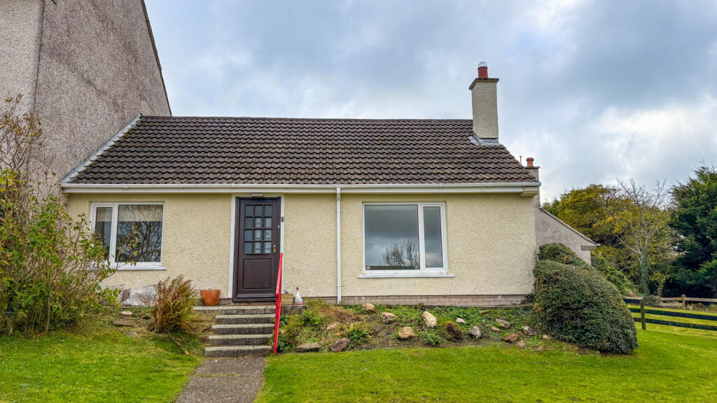 Main image of property: 65 Slieau Whallian Park, St. John's, IM4 3JN