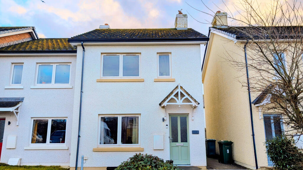 Main image of property: 6 Teare Close, Reayrt Ny Cronk, Peel, IM5 1GT