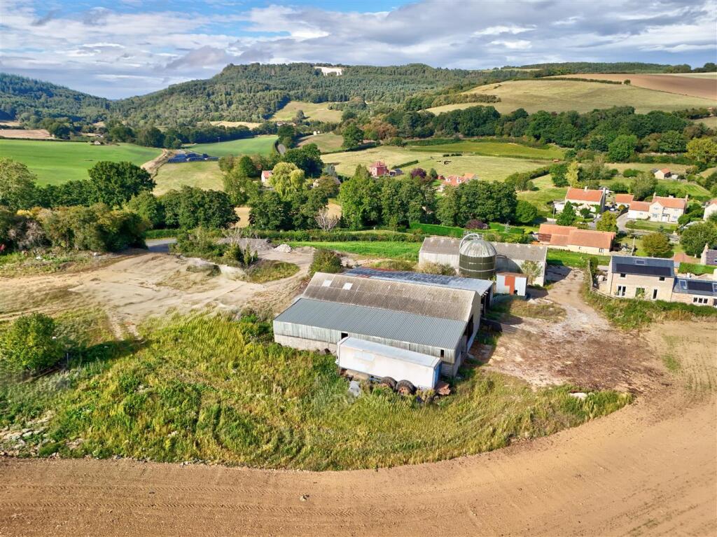 Main image of property: Kilburn, York