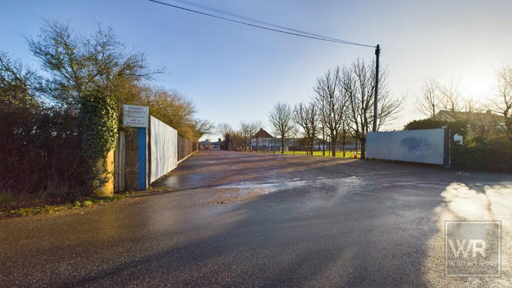 Additional property image - Little Warley Hall Lane, Brentwood, Essex, CM13
