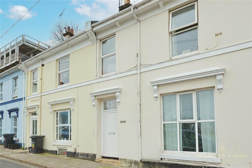 9 bedroom terraced house