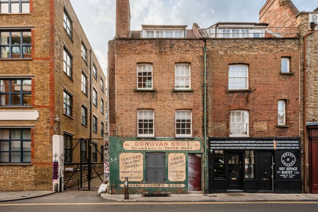 Main image of property: 46 Crispin Street, Spitalfields, London, E1 6HQ