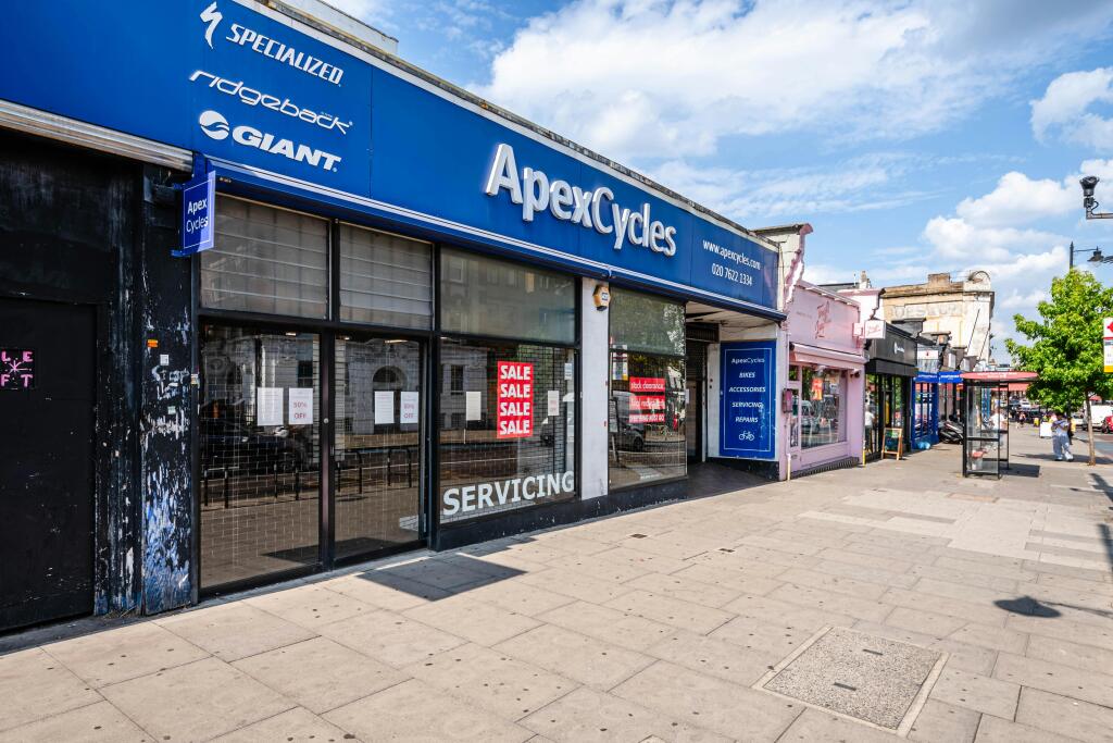 Clapham High St 4042  Low Res 20.jpg