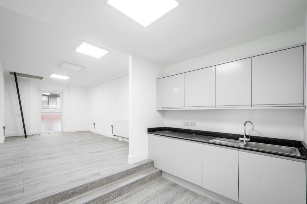 Hackney Rd 237  Low Res 31.jpg