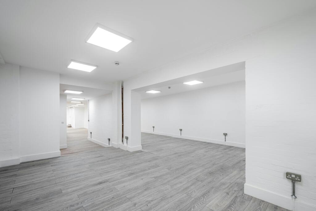 Hackney Rd 237  Low Res 8.jpg