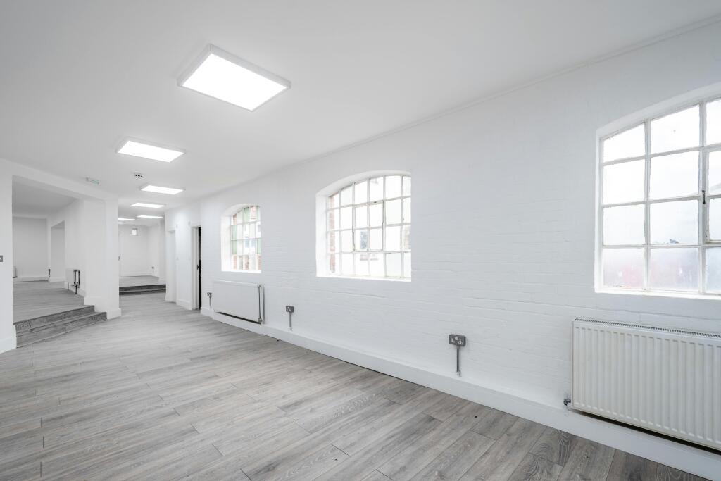 Hackney Rd 237  Low Res 3.jpg