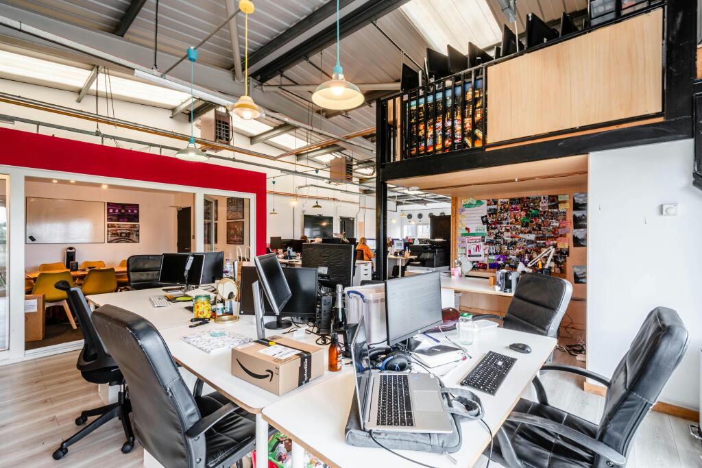 Hancock 5 U5  Low Res 3.jpg