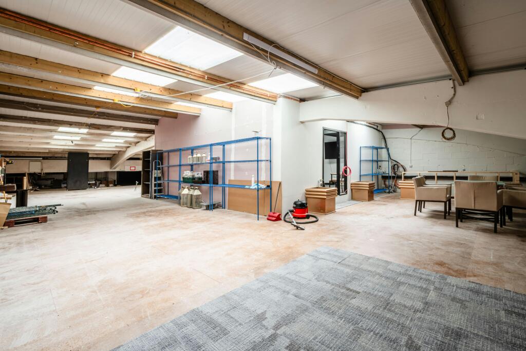 Forest Bus Pk U25  Low Res 18.jpg