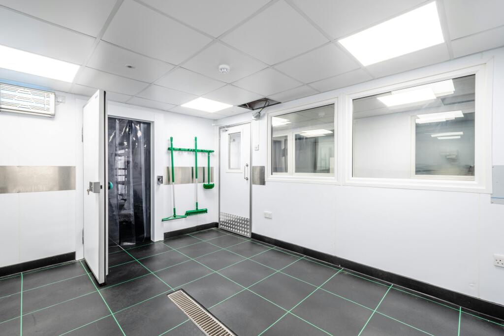 Forest Bus Pk U25  Low Res 7.jpg