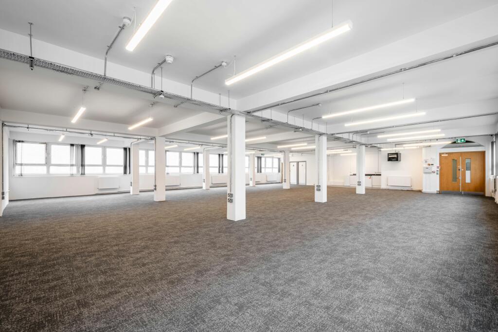 Universal House 301E  Low Res 5.jpg