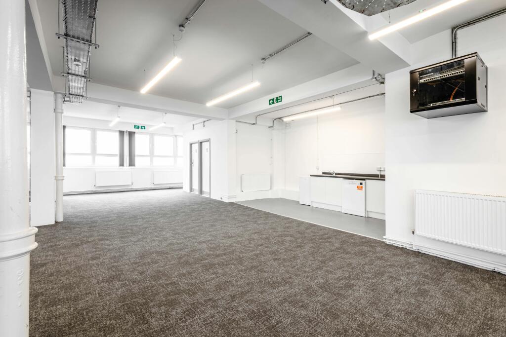 Universal House 301E  Low Res 11.jpg