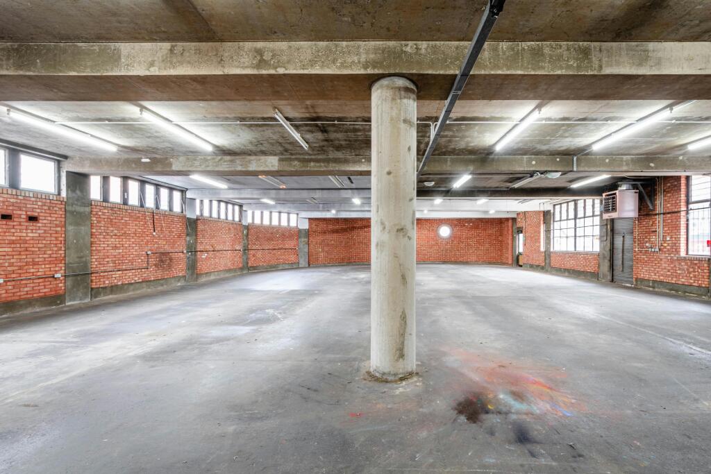 Bayford St Bus Centre U1 NEW Low Res 8.jpg