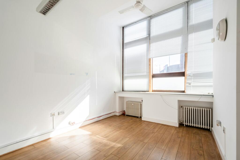 Commercial Rd 595597 Low Res 17.jpg