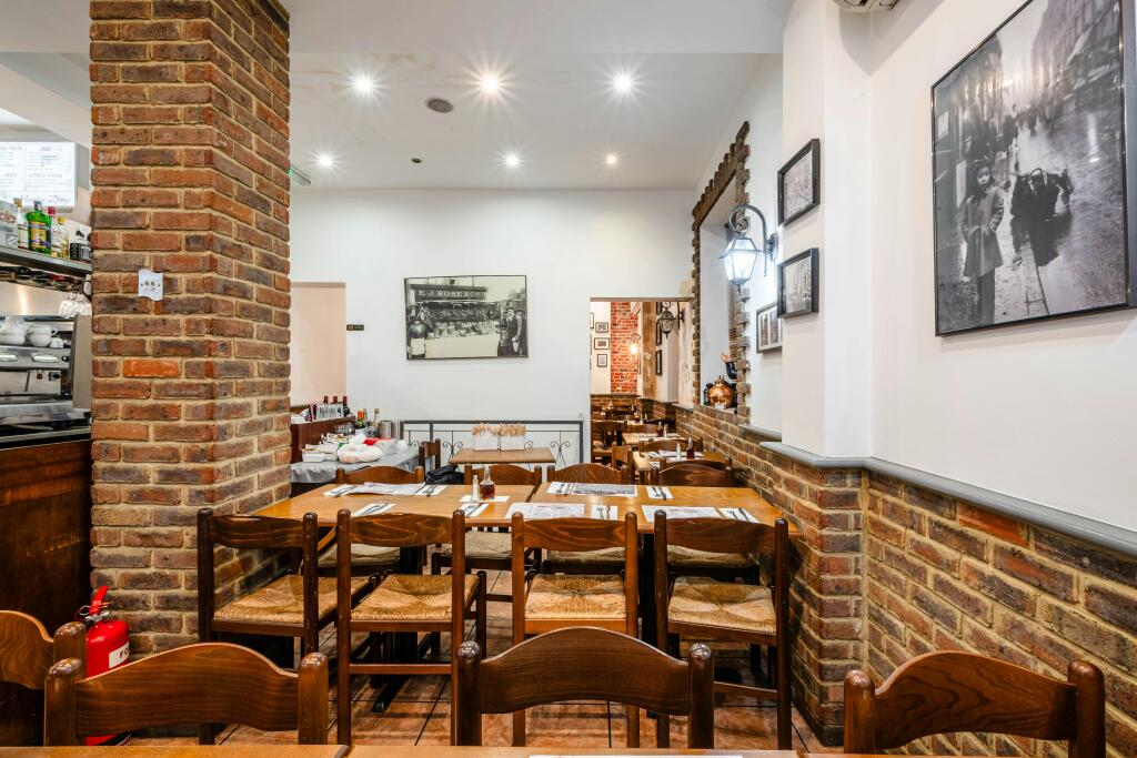 Goulston St 44 low Res 7.jpg