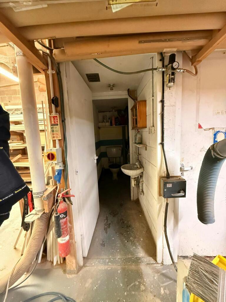 WhatsApp Image 2026-01-14 at 10.25.43 (2).jpeg