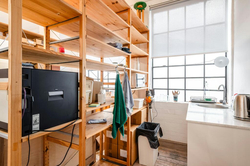 Brick Lane 160L - Low Res 6.jpg