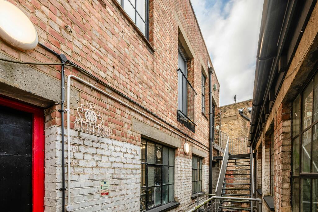 Brick Lane 160L - Low Res 9.jpg