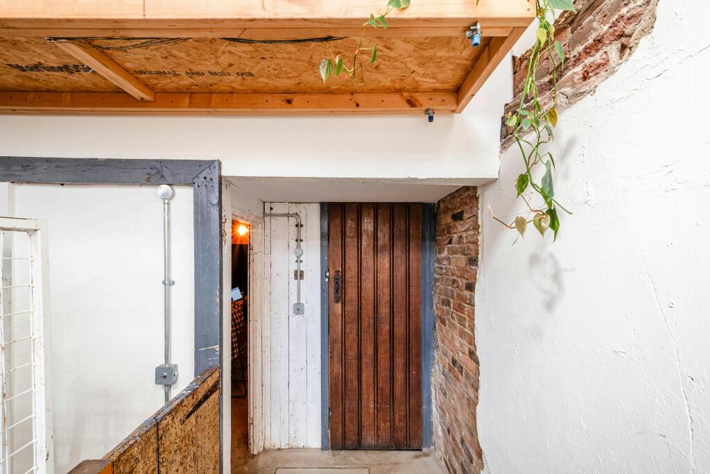 Hackney Rd 493495 NEW  Low Res 14.jpg